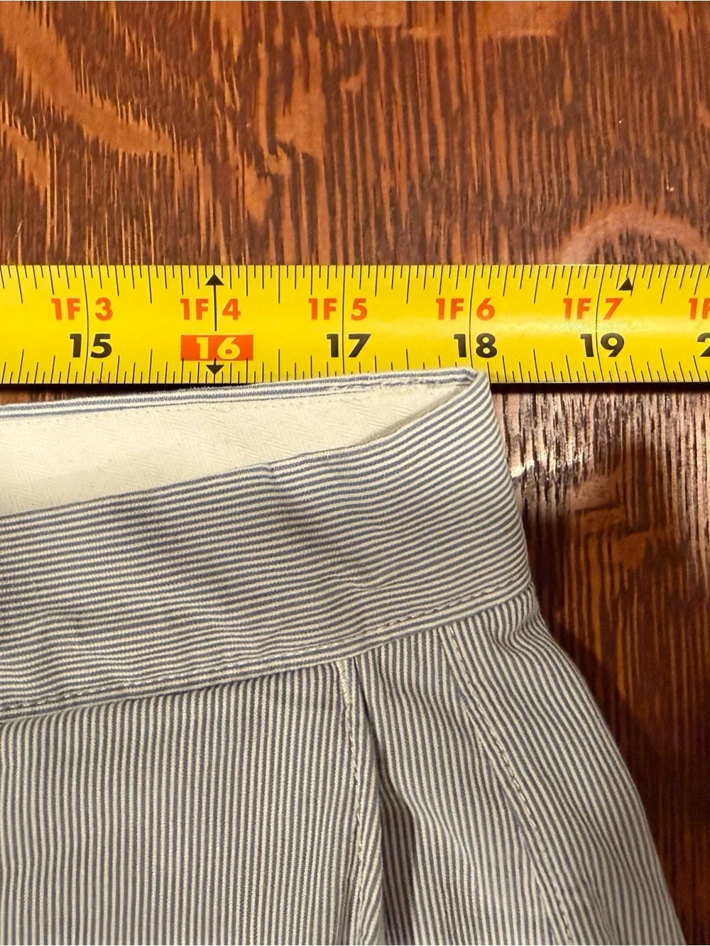 Banana Republic Light Blue Seersucker Flat Front Men's Shorts Vintage